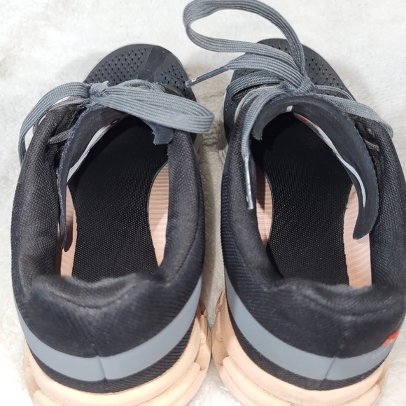 On Cloud CloudFlow Running Womens 7 Rock/Rose Sneakers Lightweight Training - Picture 7 of 11